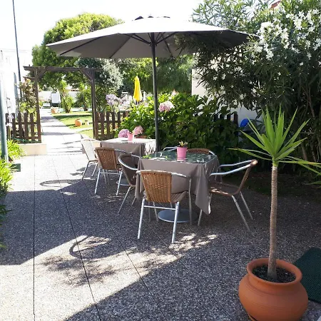 克路博宾哈拉达芙兹酒店 公寓