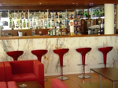 克路博宾哈拉达芙兹酒店 * 埃斯波森迪